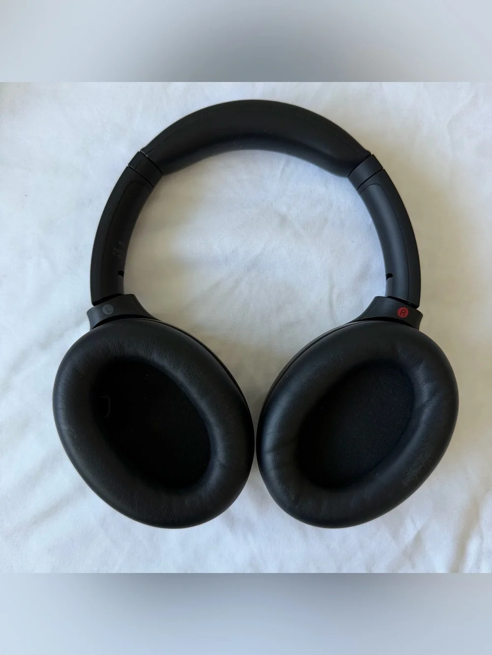 Sony - WH-1000XM4 Wireless Noise-Cancelling Over-the-Ear Headphones - Black